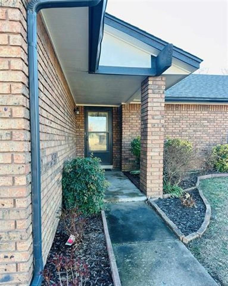 6368 S 85th East Ave - Photo 4 of 15