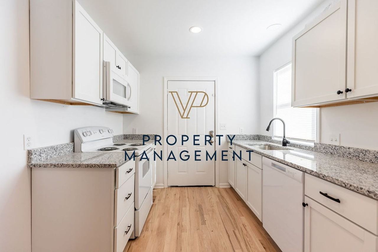 3701 Agnes Ave - Photo 4 of 21