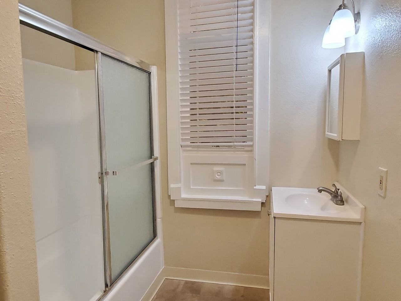 694 S 2nd St #03 - Photo 4 of 5