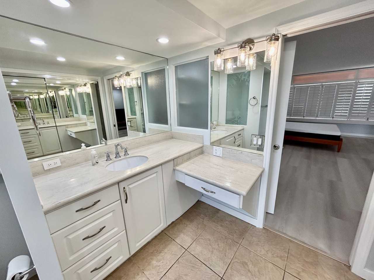 2895 Kalakaua Ave #1401 - Photo 4 of 18