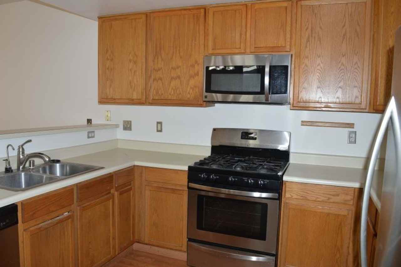 5 Terrace Dr - Photo 3 of 19