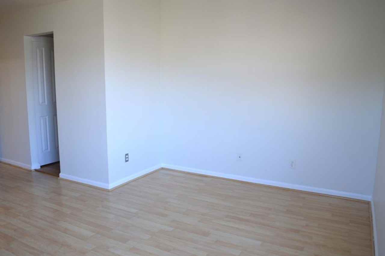 5 Terrace Dr - Photo 7 of 19