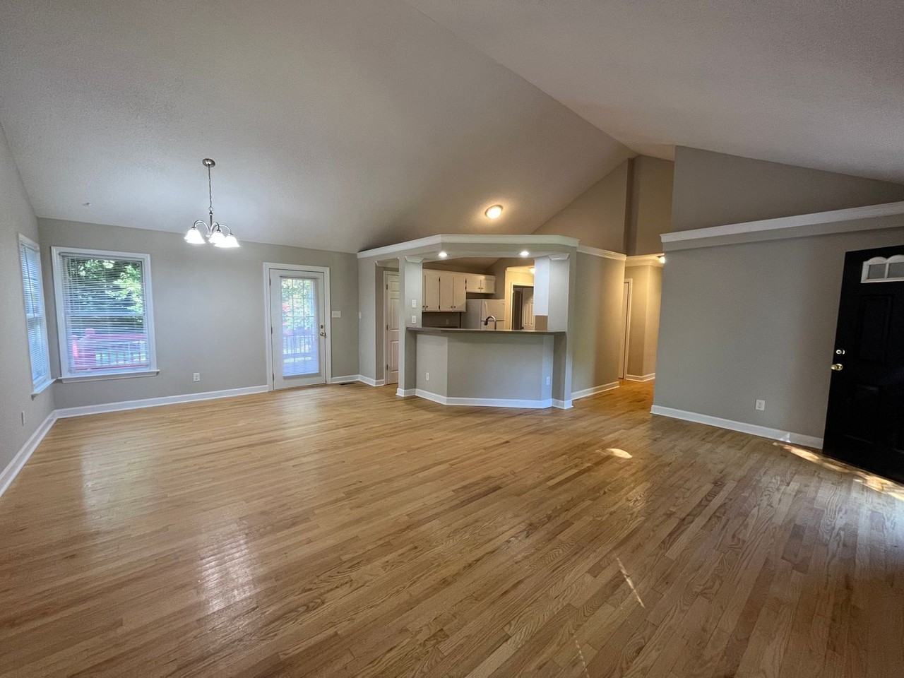 1714 Cassie Ct - Photo 4 of 29