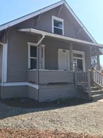 featured image of 3805 E Howe St