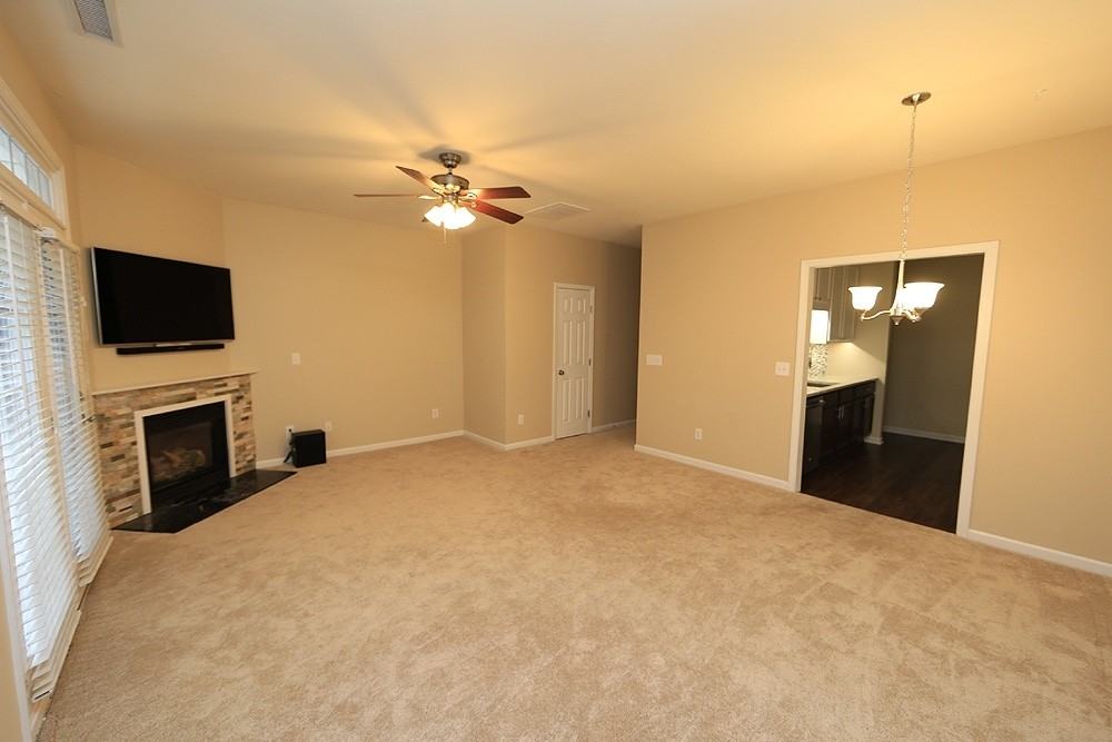 8227 Martello Ln - Photo 5 of 13