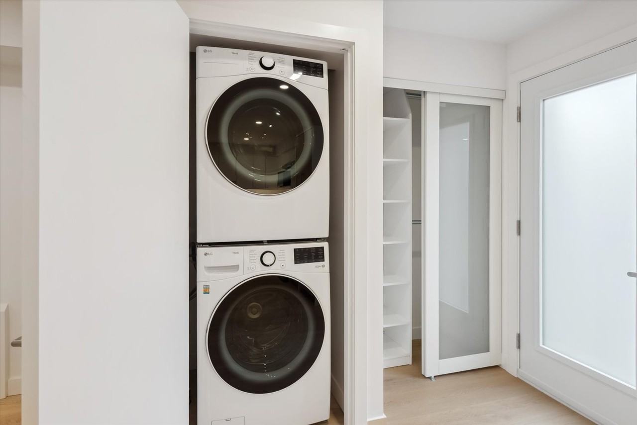 321 Saint George Street #2 (bsmnt) - Photo 7 of 19