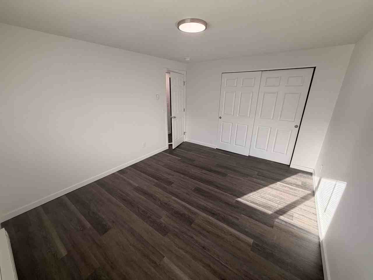 520 N Walker St #3 - Photo 7 of 13