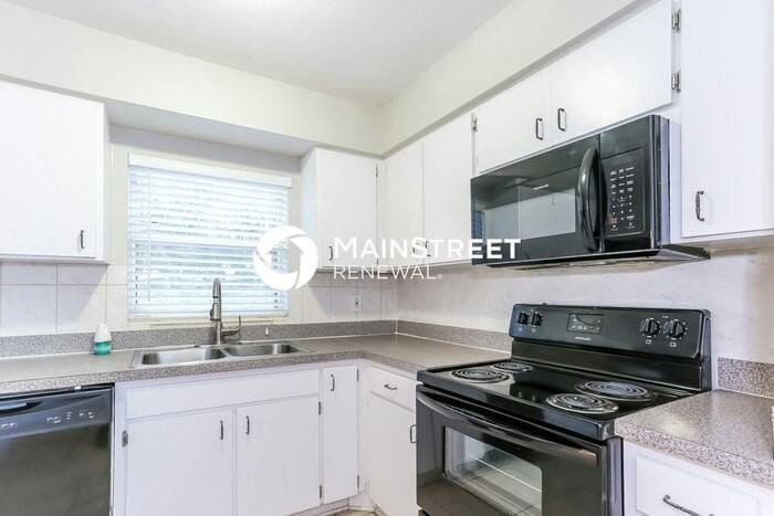 4500 58th St N - Photo 6 of 16