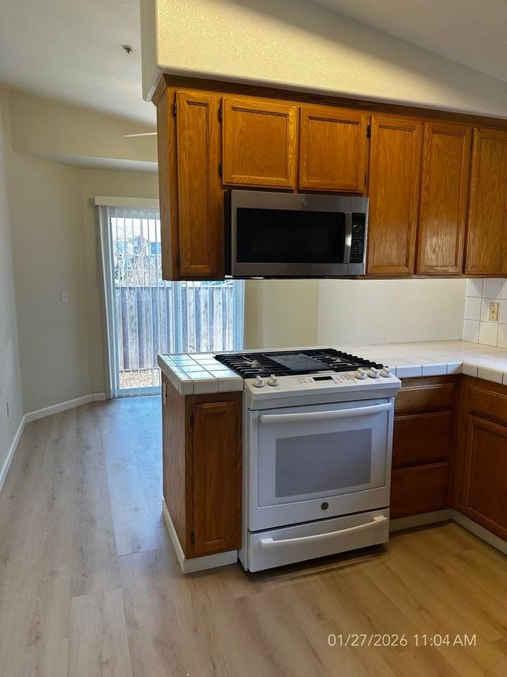 106 Tyson Ct - Photo 5 of 12