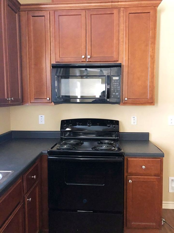 2009 Cable Ave - Photo 4 of 12