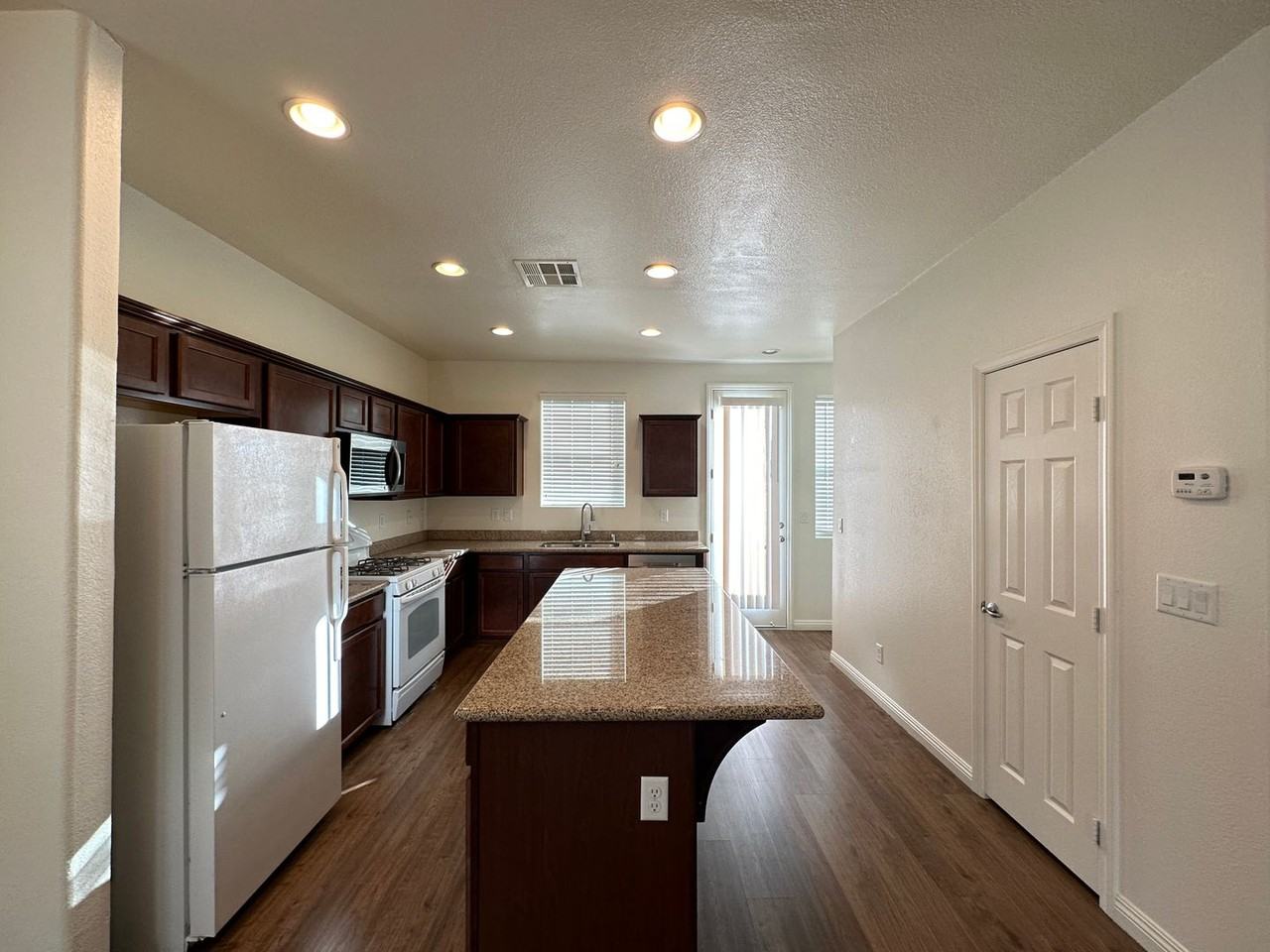 4475 Days Creek Ave - Photo 3 of 18