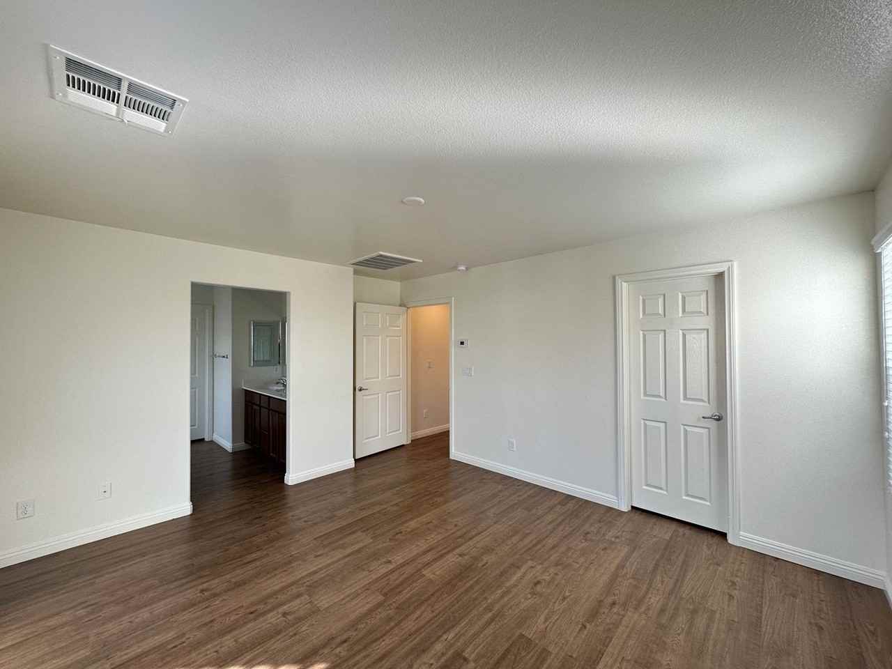 4475 Days Creek Ave - Photo 5 of 18