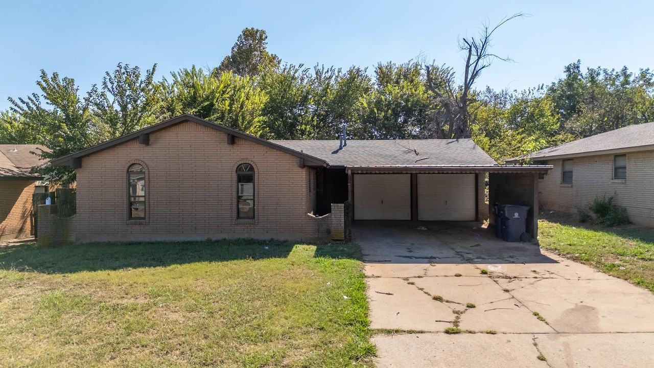 2728 Se 47th St - Photo 3 of 28