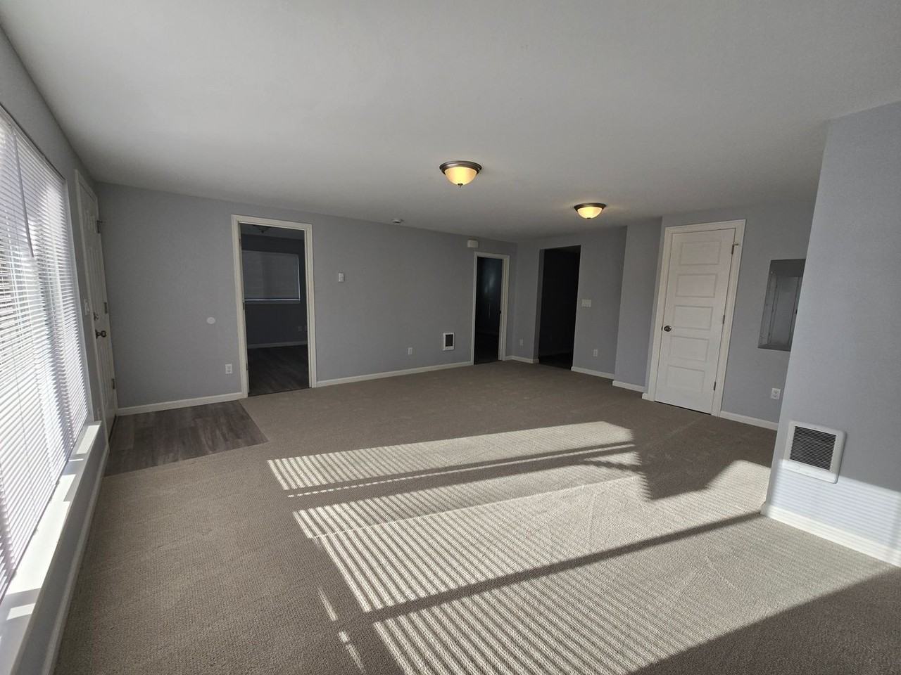 504 Pacific St - Photo 2 of 11