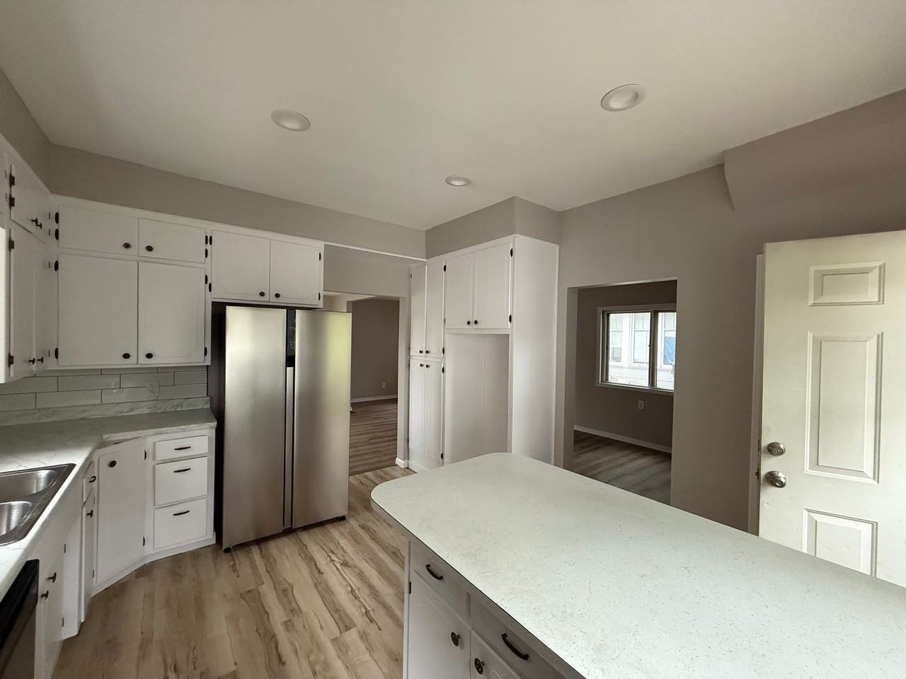 1000 Albemarle St - Photo 2 of 22