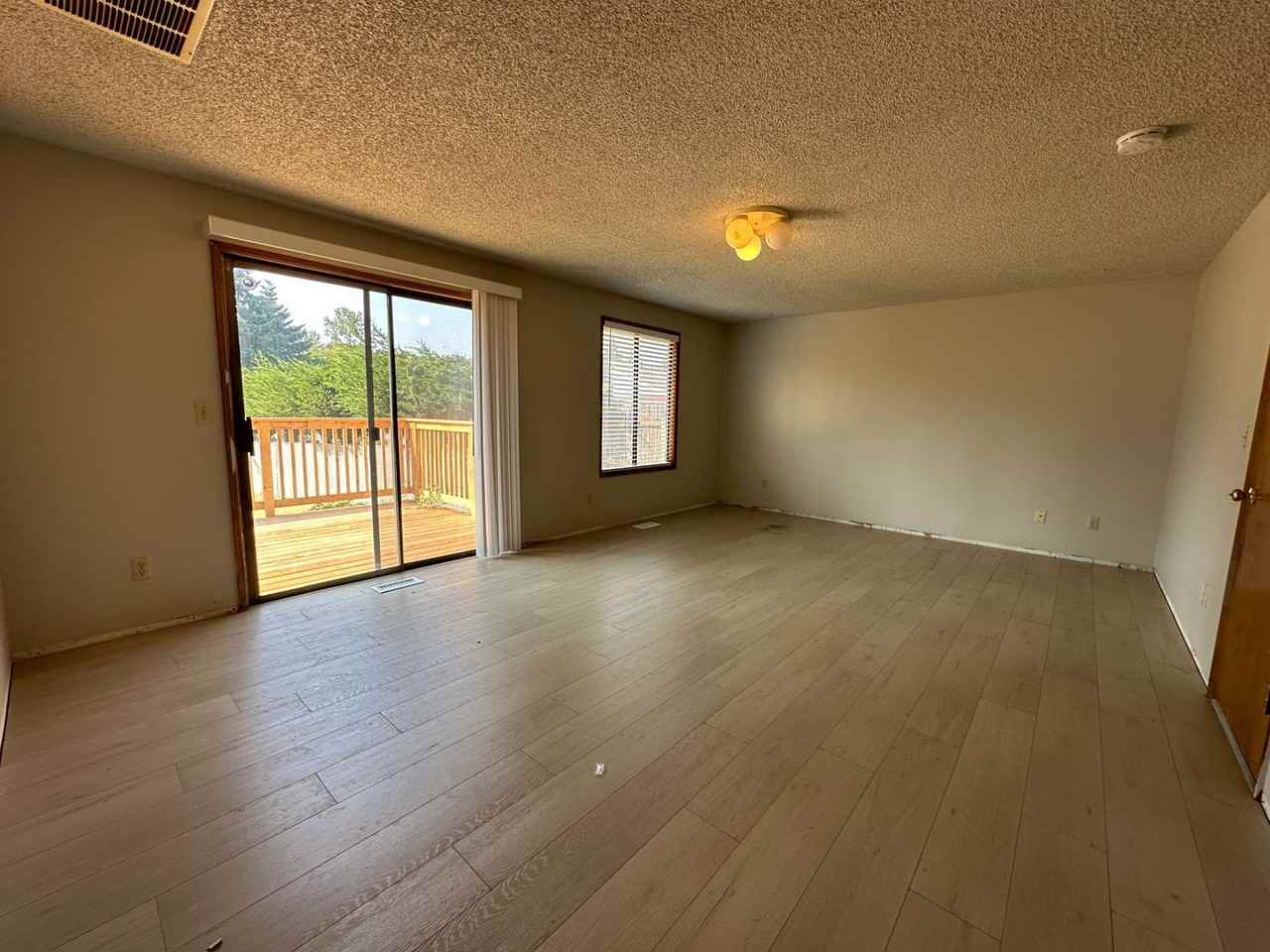 4716 Sw Stoddard Dr - Photo 4 of 10