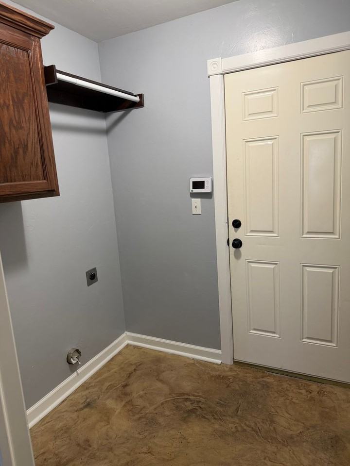 1104 Morning Side Ct - Photo 3 of 16