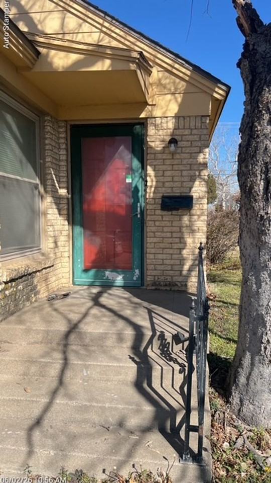 4600 Calmont Ave - Photo 3 of 34