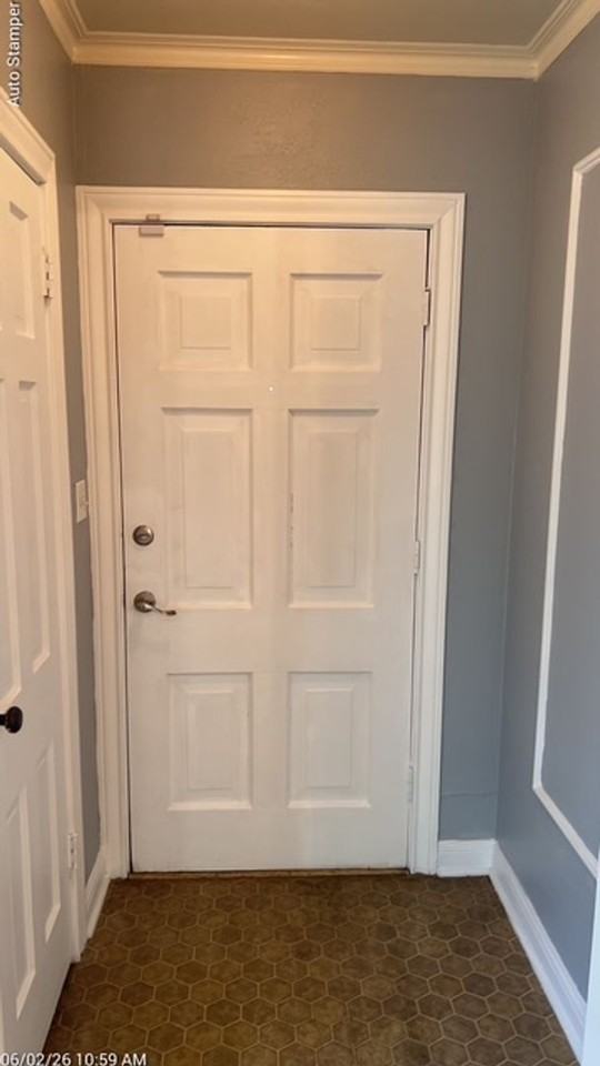 4600 Calmont Ave - Photo 5 of 34