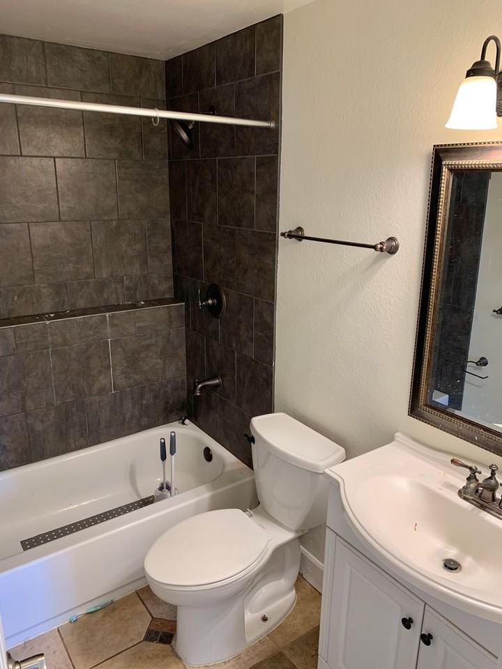 1684 Riverside Ave - Photo 5 of 12