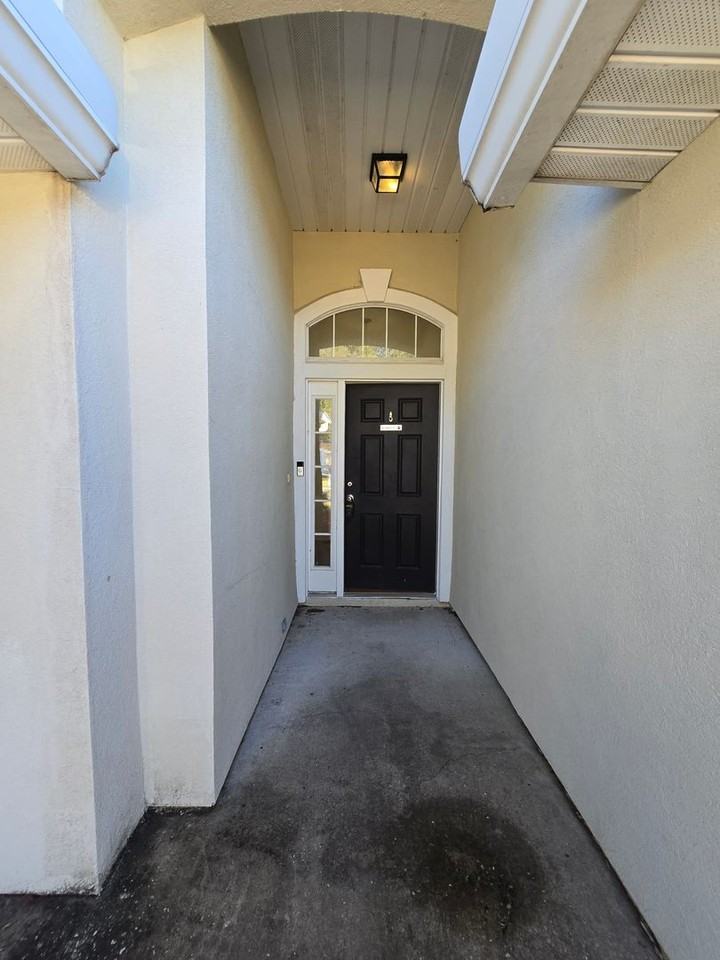 2875 Cross Creek Dr - Photo 2 of 28