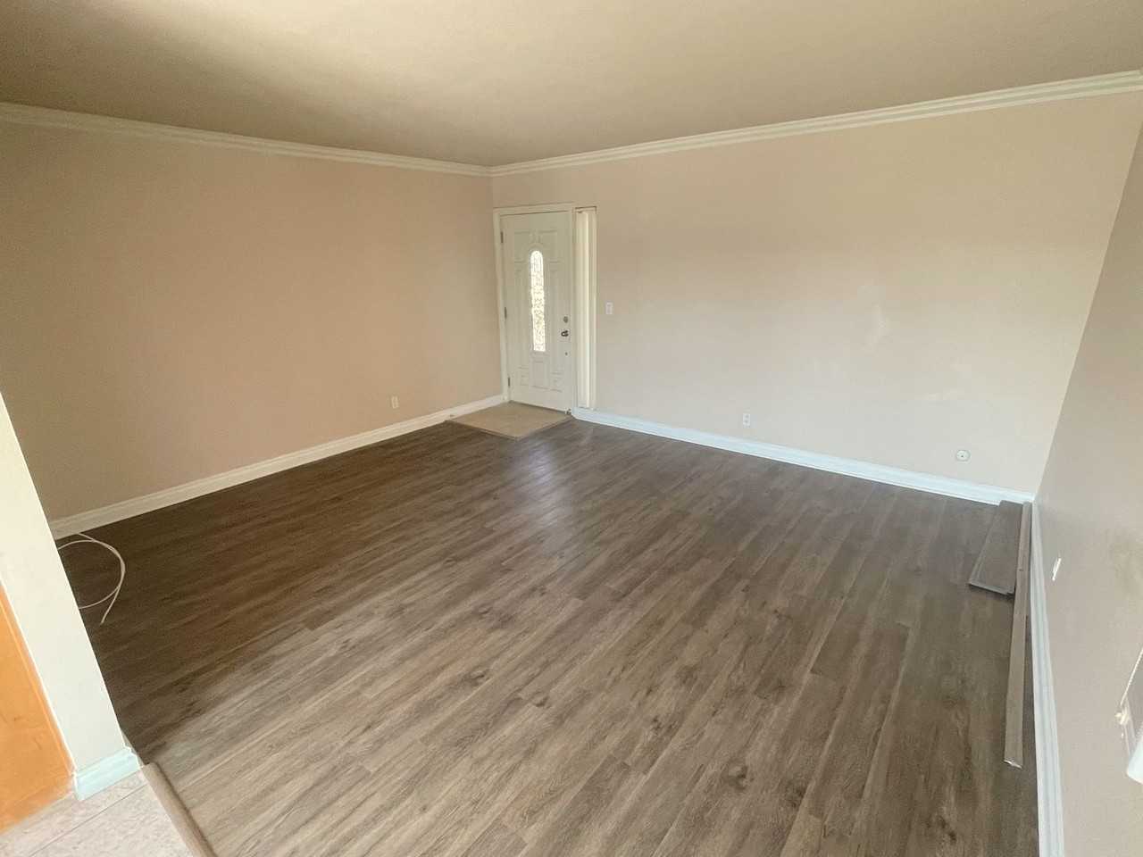 615 9th St #29 - Photo 2 of 12