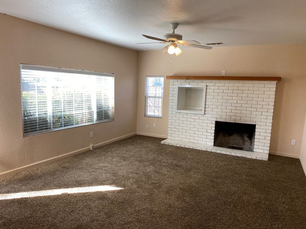 15057 Delta Rd - Photo 2 of 10