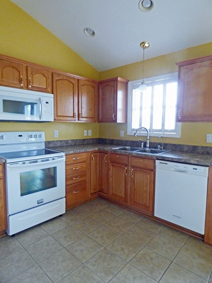 480 Mcconnells Trce - Photo 7 of 36