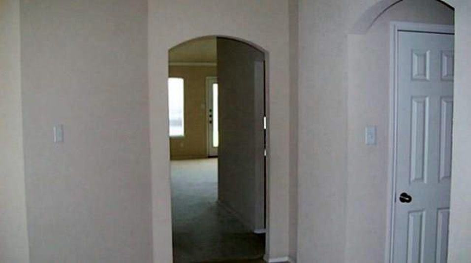 5308 Malibu St - Photo 4 of 10