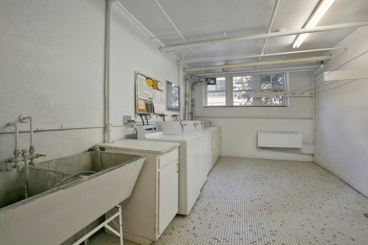 Calhoun Beach Apartments - Photo 2 of 5