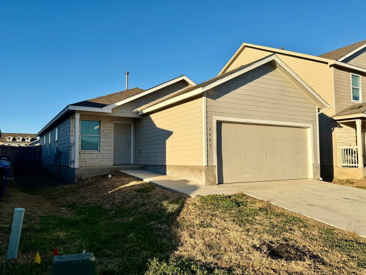 4443 Glades Way - Photo 2 of 21