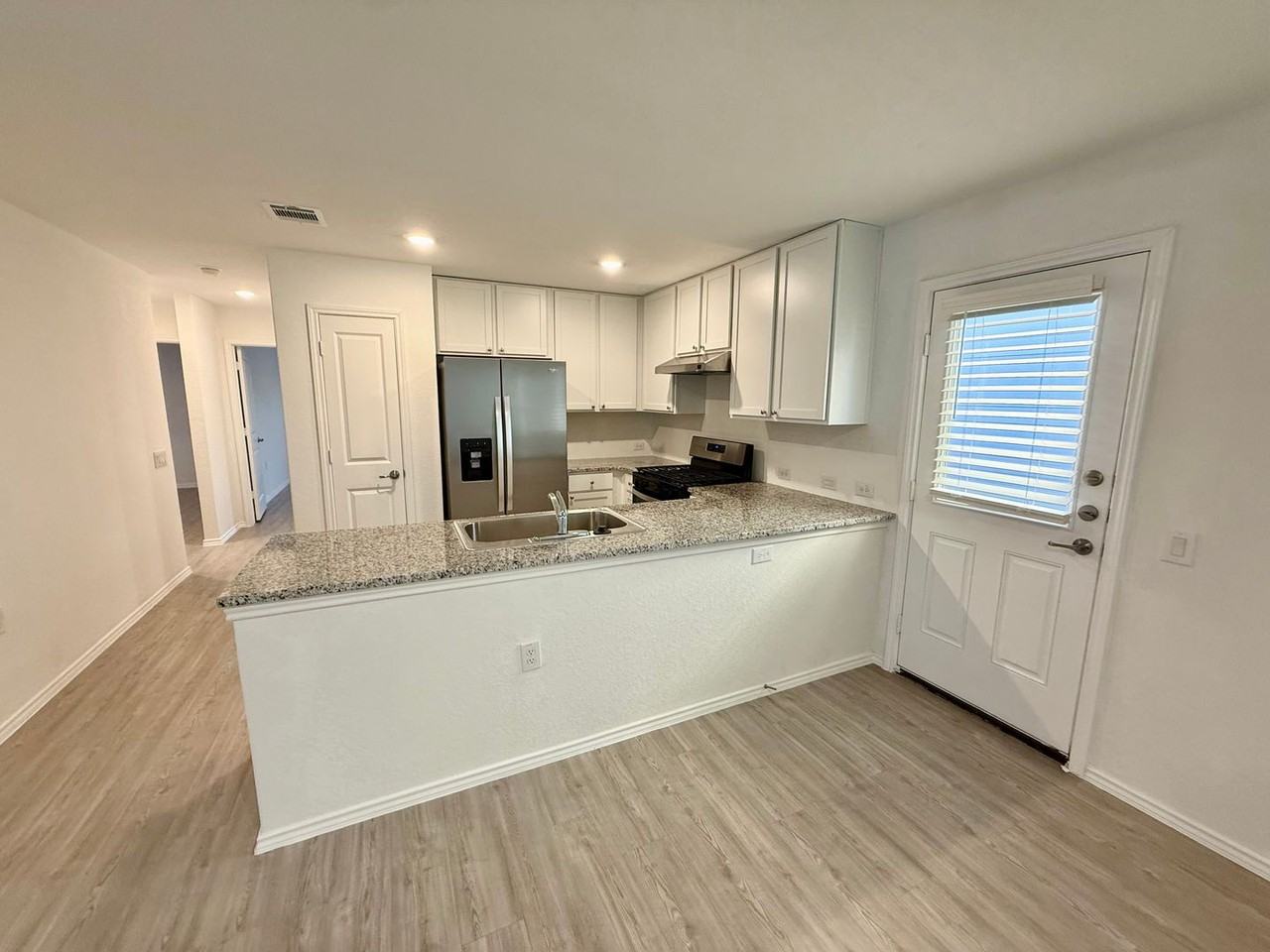 4443 Glades Way - Photo 7 of 21