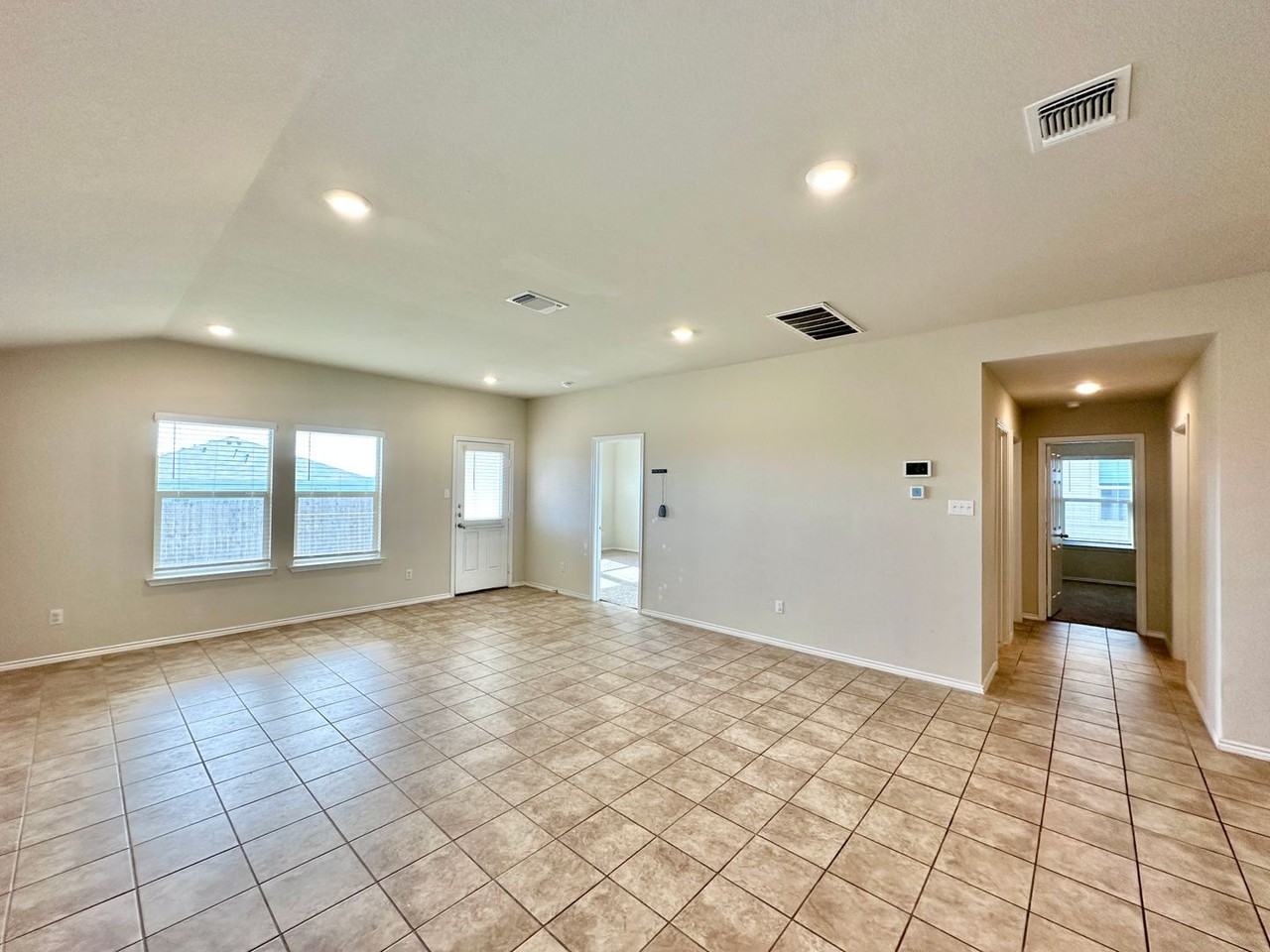 5804 Harriet Tubman Ave - Photo 7 of 33