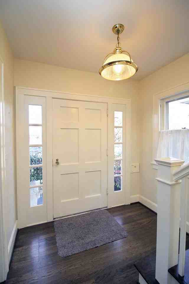 2241 Ne 33rd Ave - Photo 3 of 31