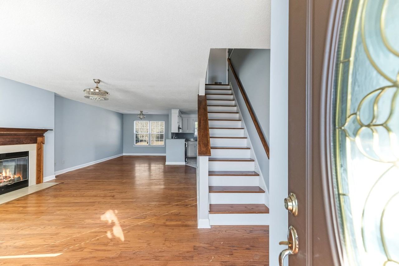 116 Toura Ln - Photo 3 of 32