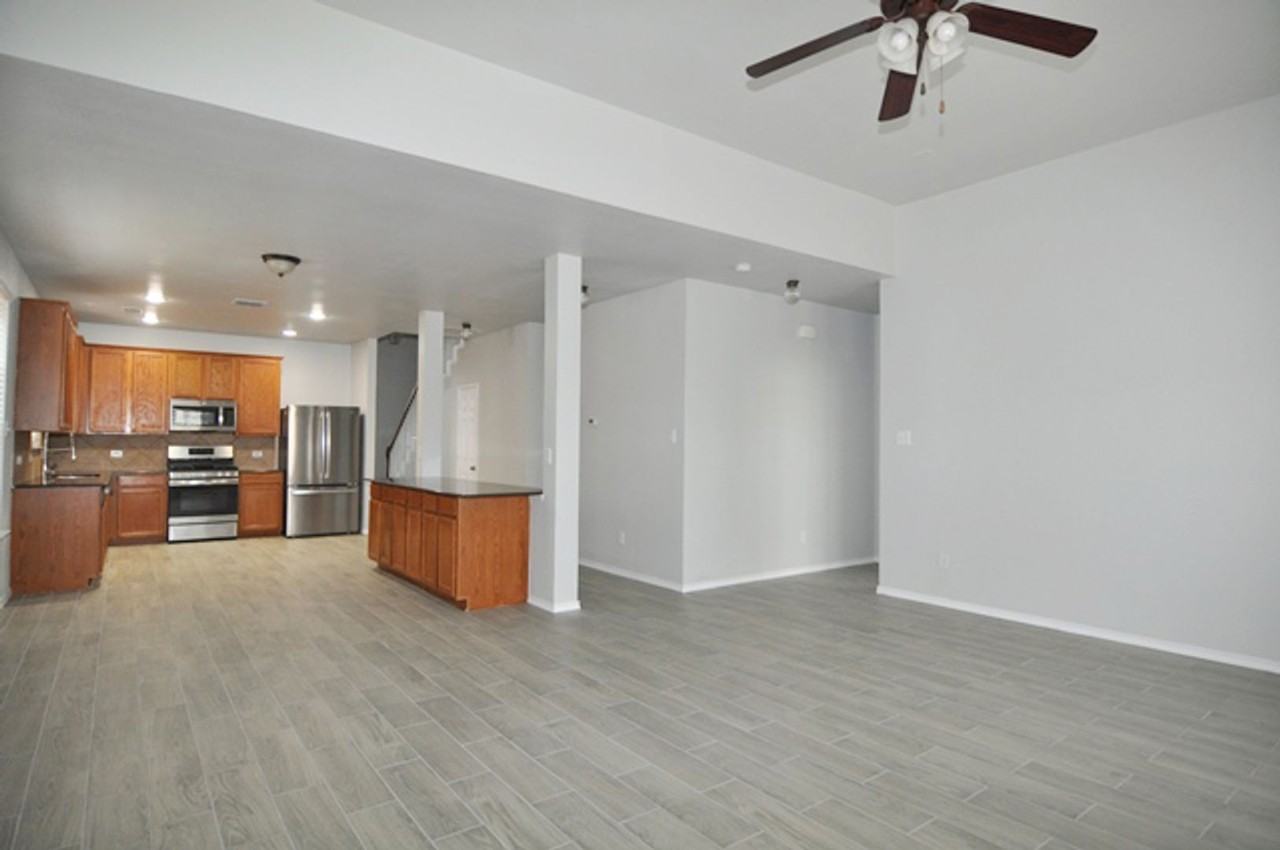 9020 Brook Hill Ln - Photo 7 of 25