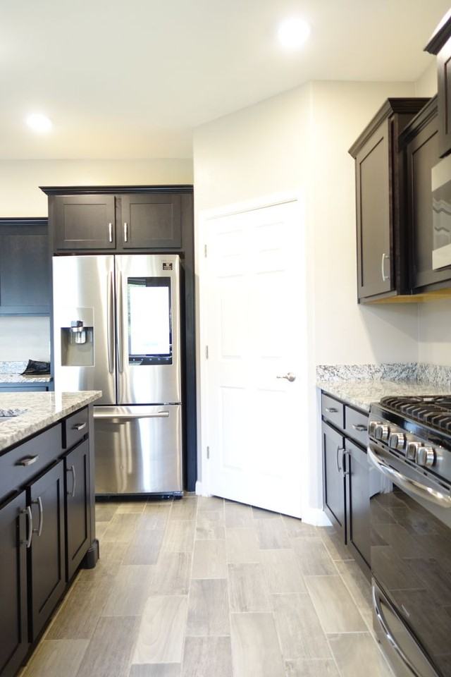 12103 E Becker Dr - Photo 7 of 37