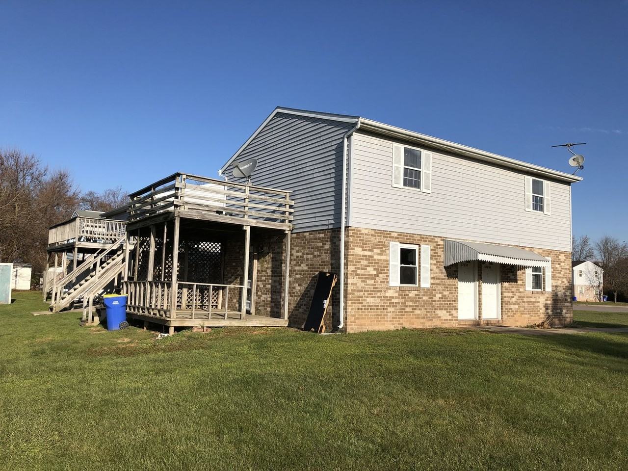 3723 Tiffany Dr #B - Photo 2 of 3