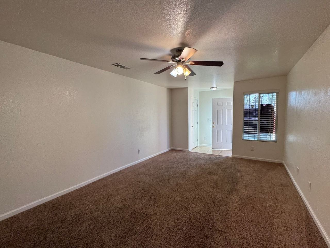 5710 Brush Creek Dr - Photo 4 of 24