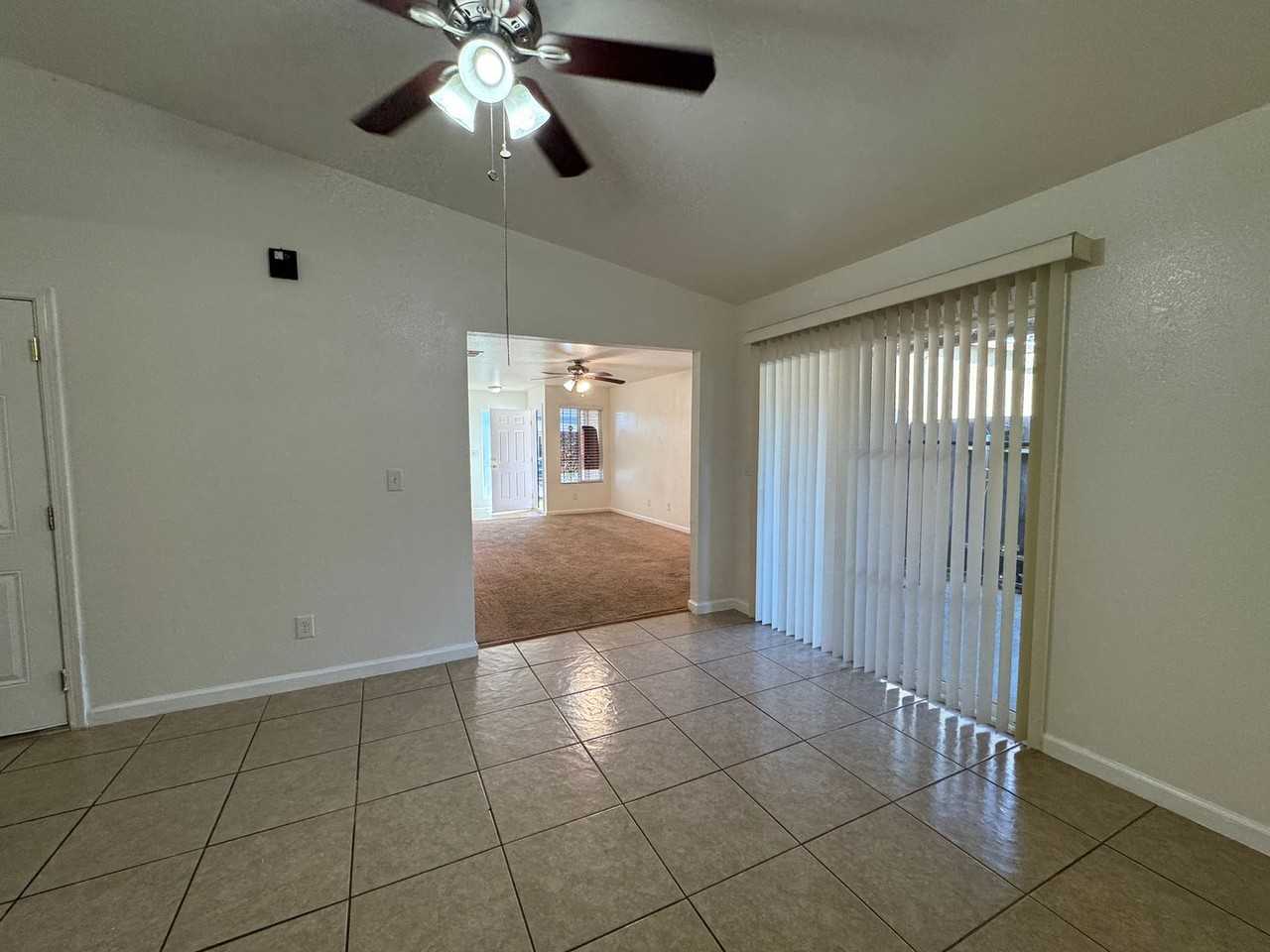 5710 Brush Creek Dr - Photo 5 of 24