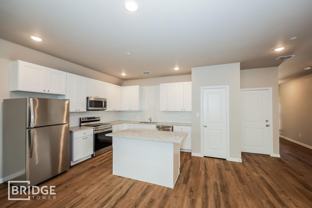 1013 W Golden Ln - Photo 1 of 1