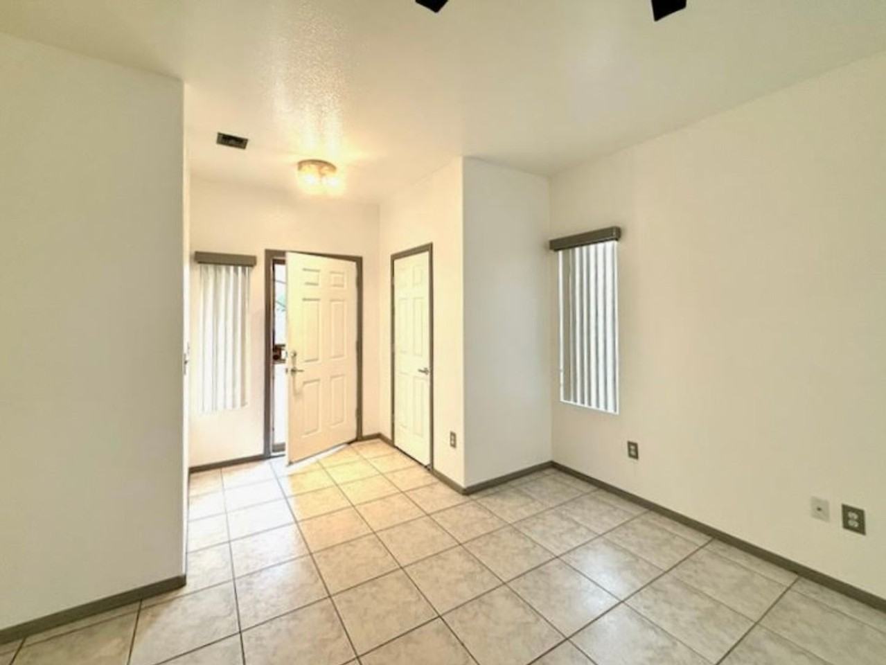 2192 King Mesa Dr - Photo 5 of 25