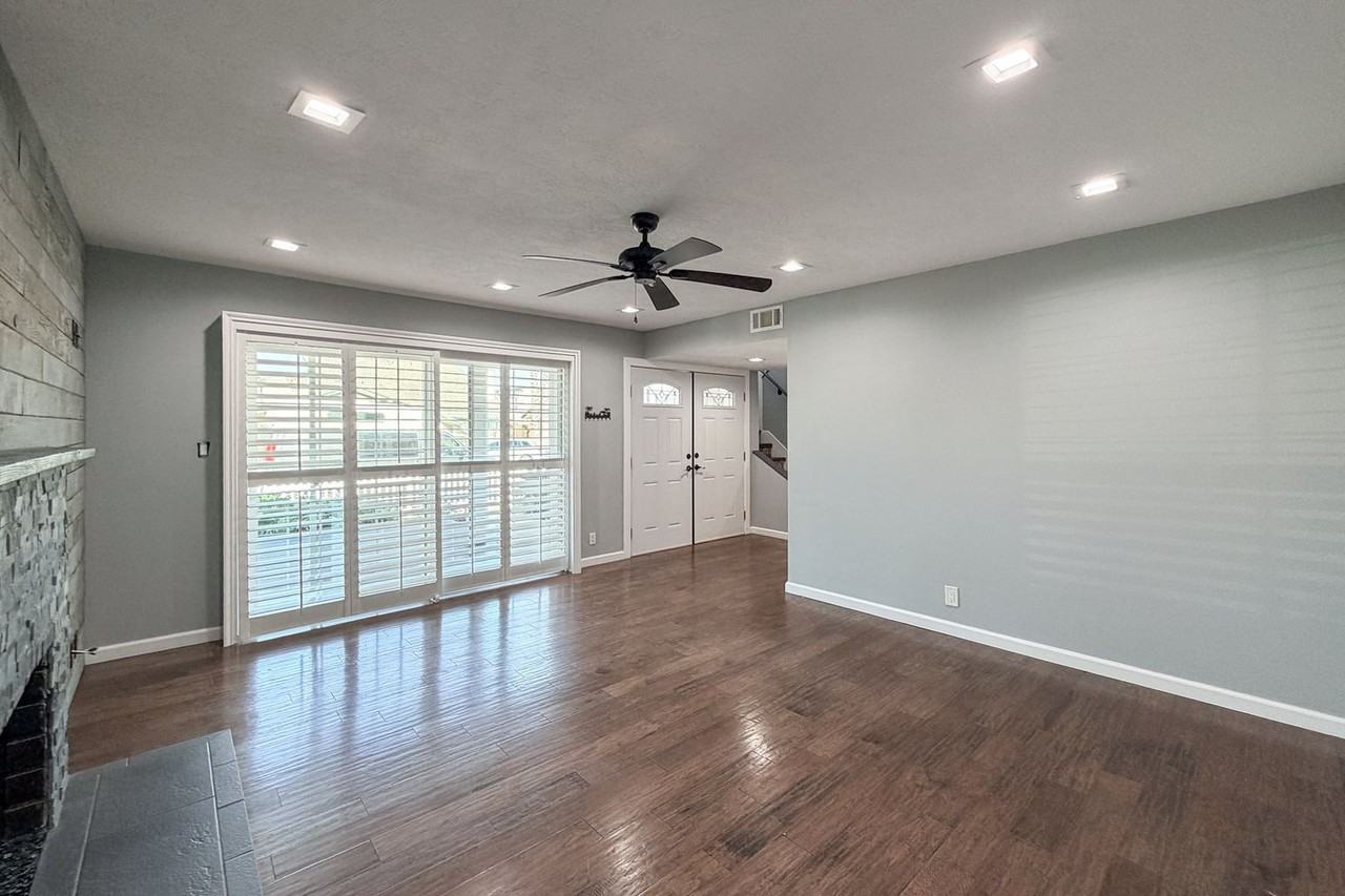 4950 Nautilus St - Photo 5 of 42