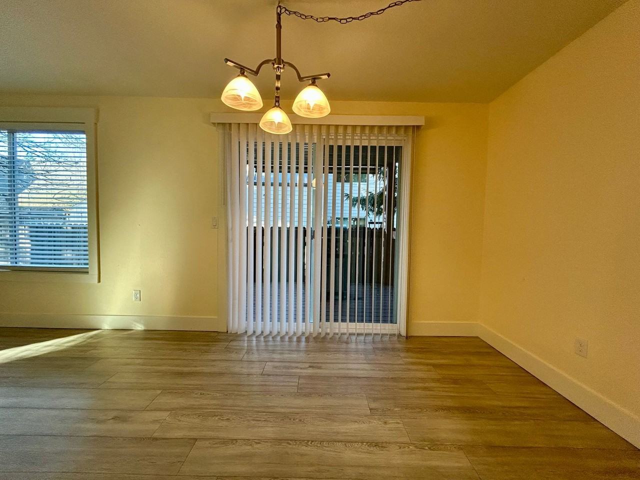 7306 Ne 16th Ave - Photo 3 of 19