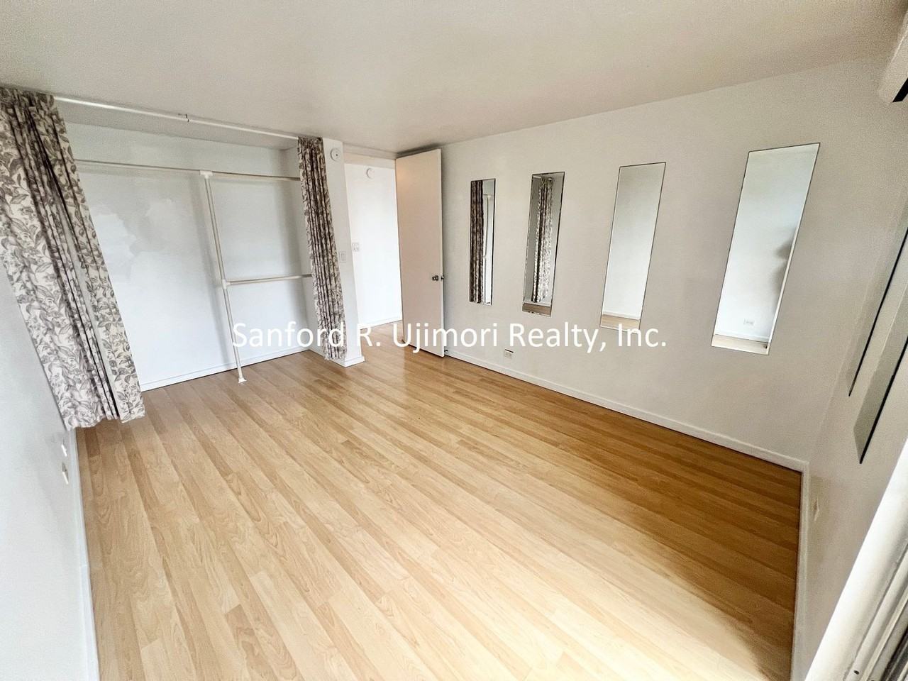 1099 Ala Napunani St #1103 - Photo 4 of 10