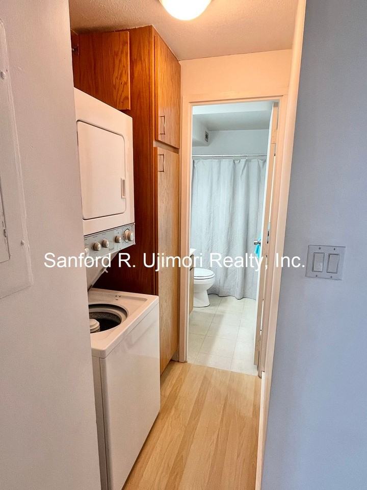 1099 Ala Napunani St #1103 - Photo 6 of 10