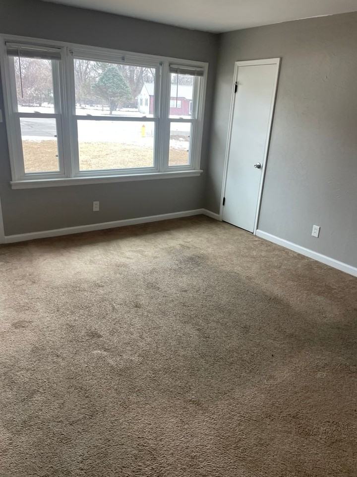 12035 Krenning Ln - Photo 2 of 13