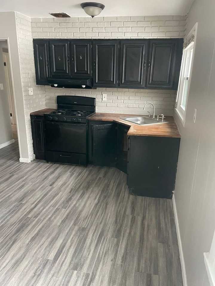 12035 Krenning Ln - Photo 3 of 13