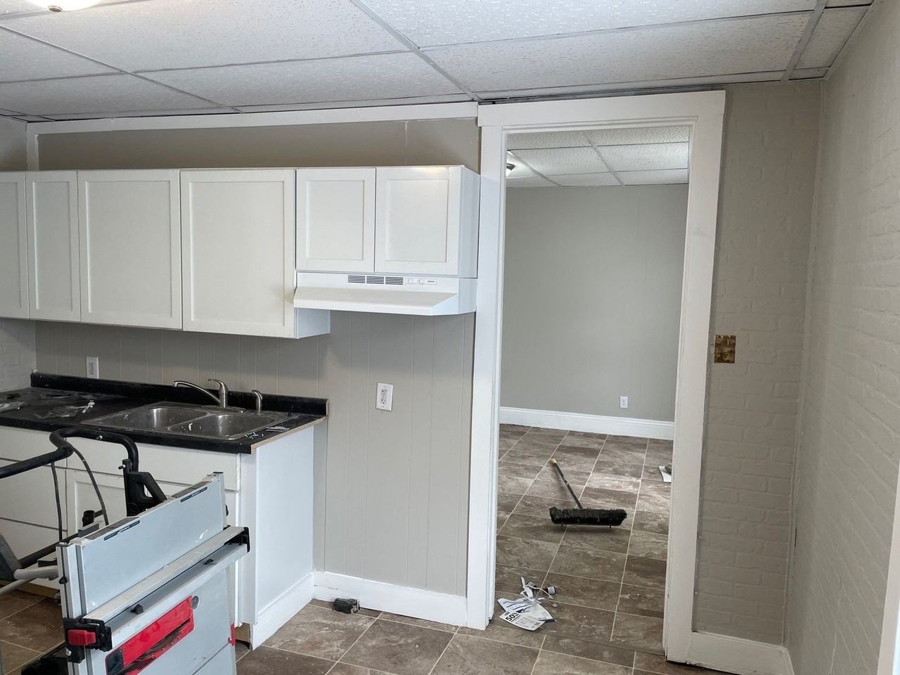 713 N 12th St - Photo 2 of 18