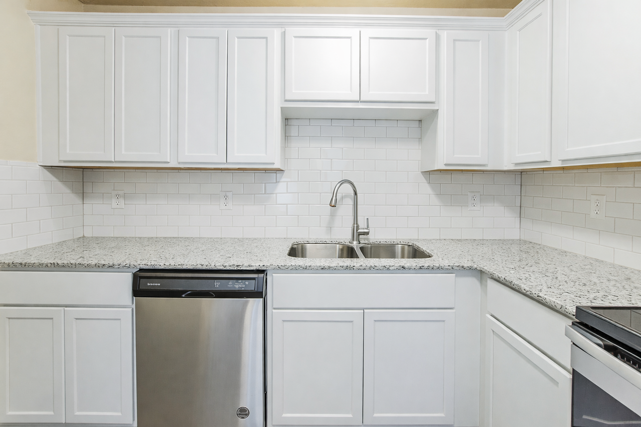 2307 Duntov Dr #B - Photo 6 of 6